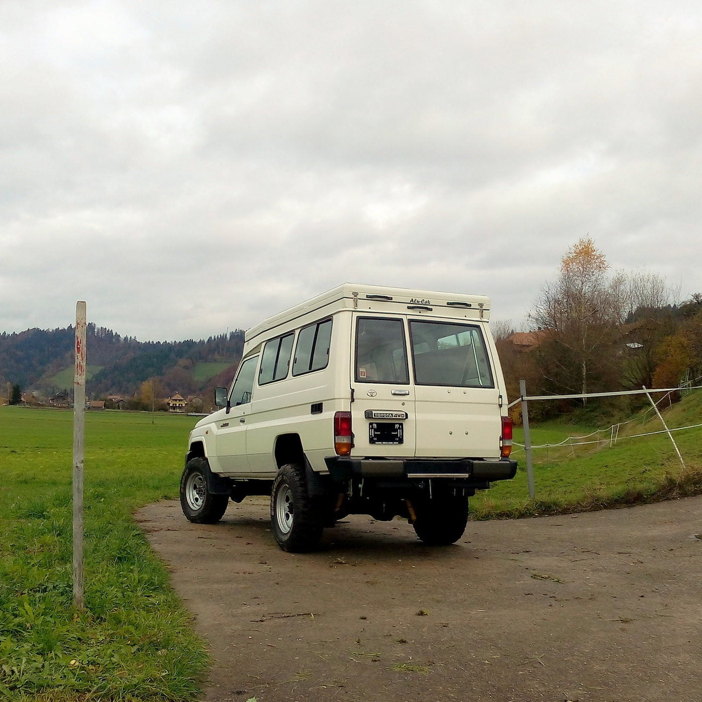 AluCab Hercules Roof Conversion Toyota Land Cruiser 78 Black — Offroad